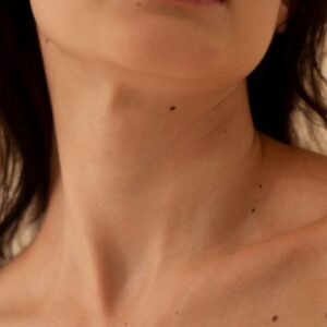 Cuello anterior - Mujer